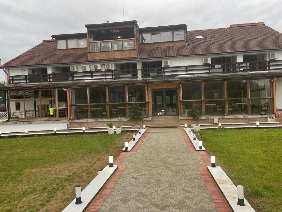 Marada Felix Hotel Hidişelul-de Sus Exterior photo