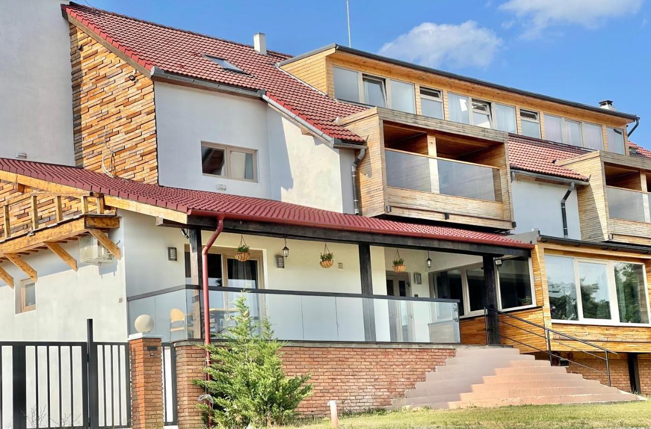 Marada Felix Hotel Hidişelul-de Sus Exterior photo