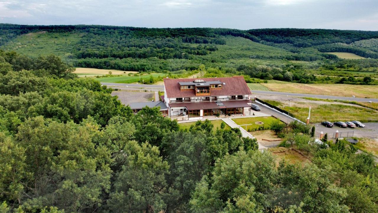 Marada Felix Hotel Hidişelul-de Sus Exterior photo