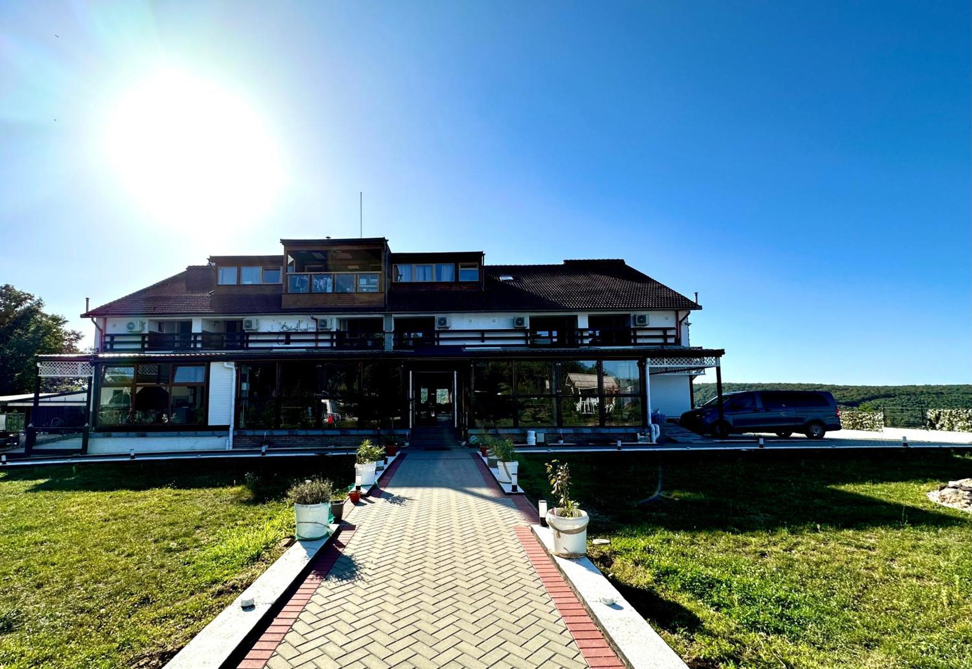 Marada Felix Hotel Hidişelul-de Sus Exterior photo